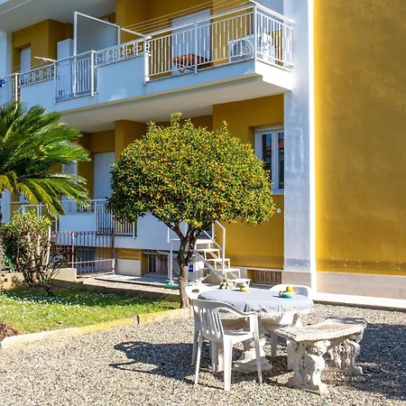 600 Meters From The Sea - Private Courtyard And Parking