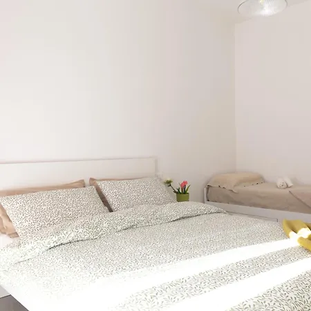 600 Meters From The Sea - Private Courtyard And Parking