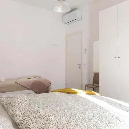 Apartamento 600 Meters From The Sea - Private Courtyard And Parking Diano Marina